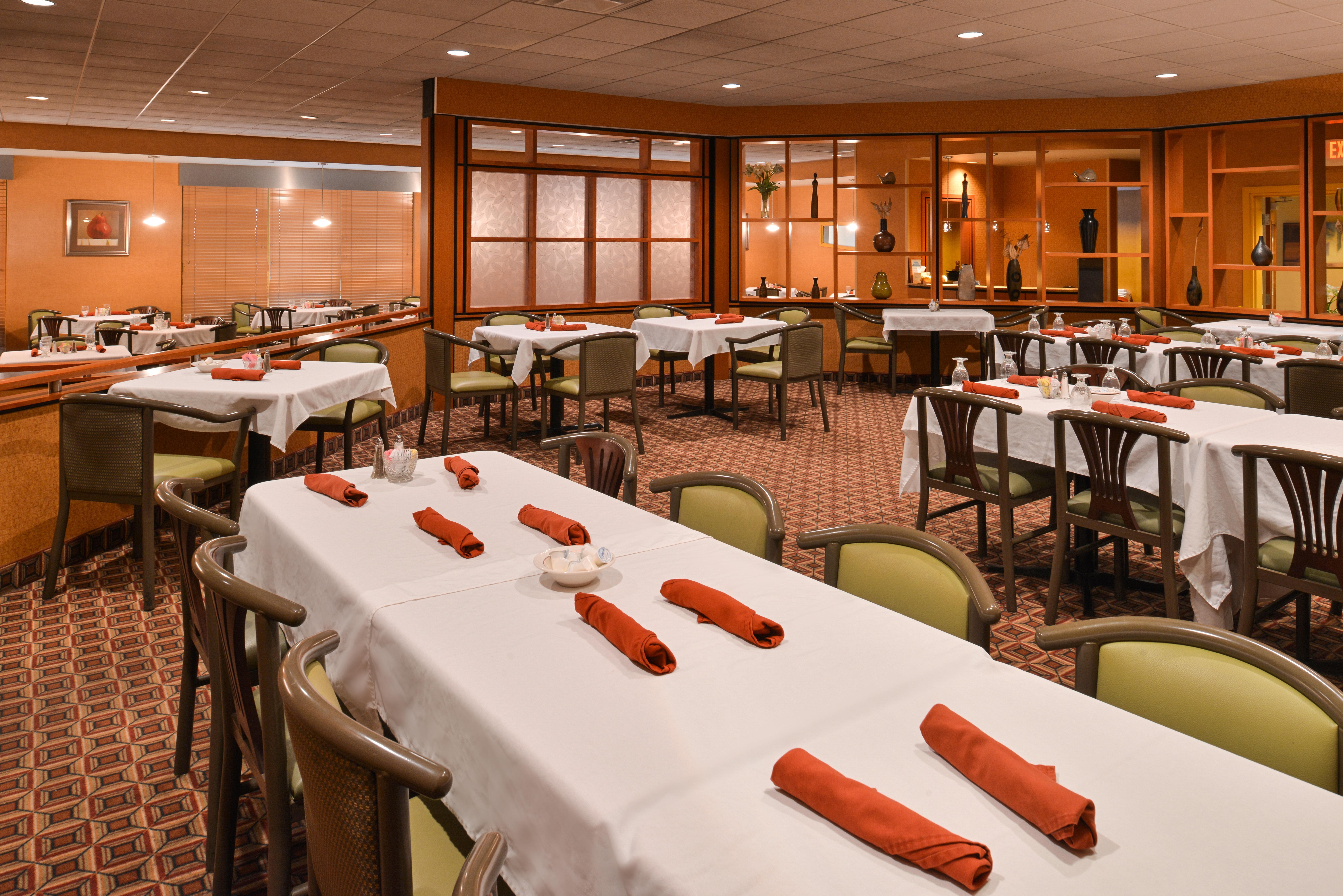 Holiday Inn Martinsburg By Ihg Exterior foto