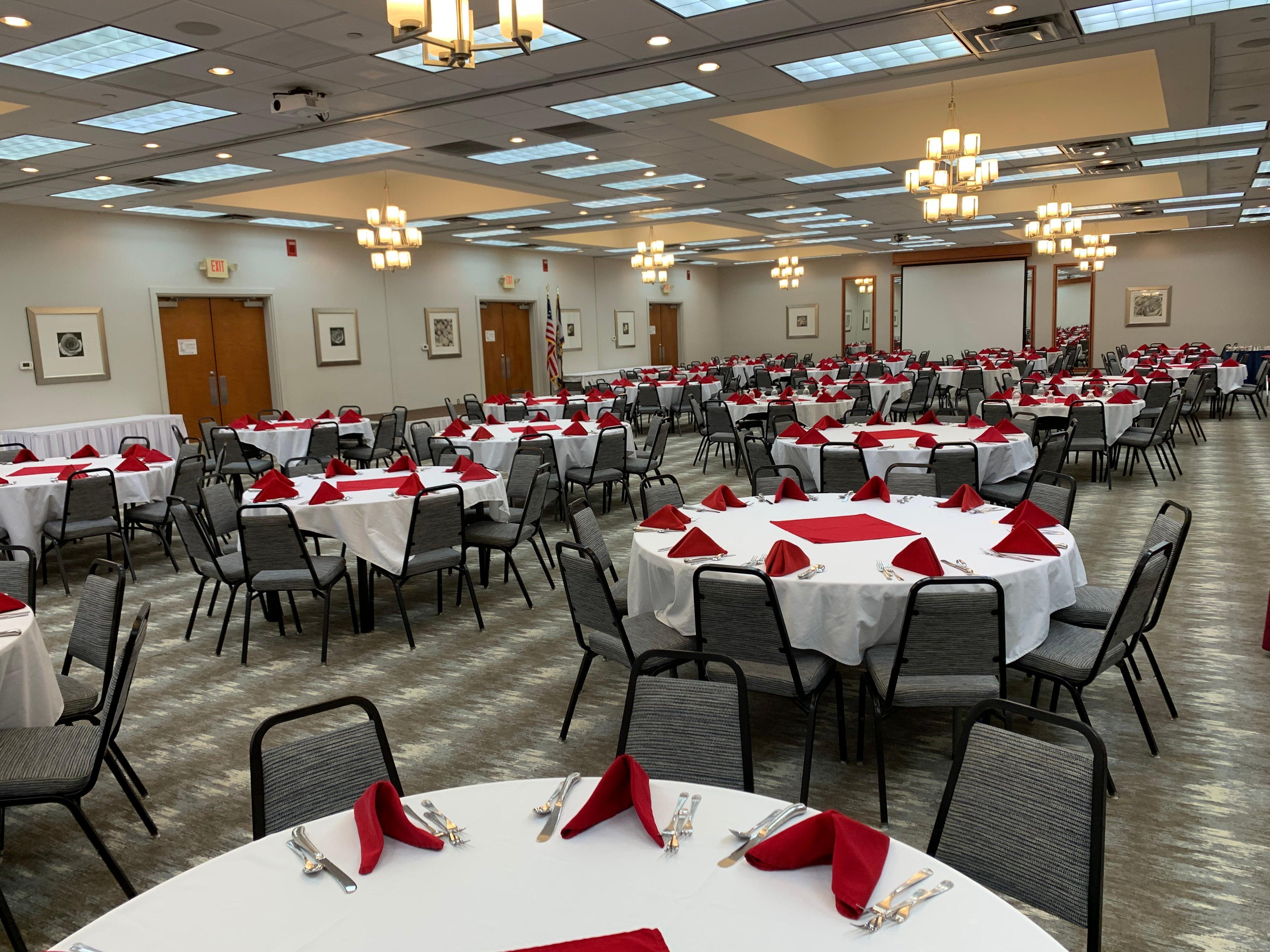 Holiday Inn Martinsburg By Ihg Exterior foto