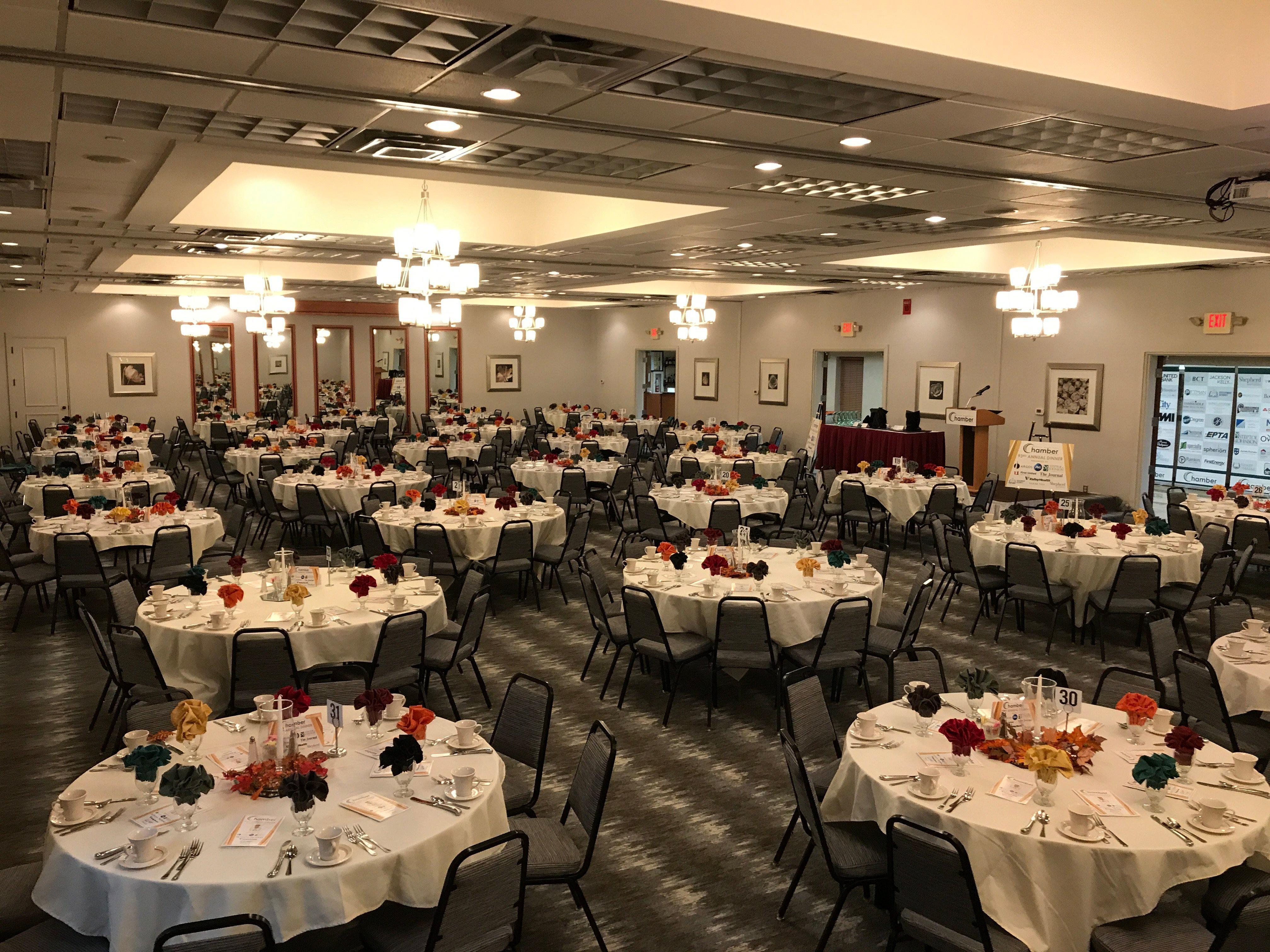 Holiday Inn Martinsburg By Ihg Exterior foto